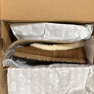 UGG Women's Zora ballet flats size 7